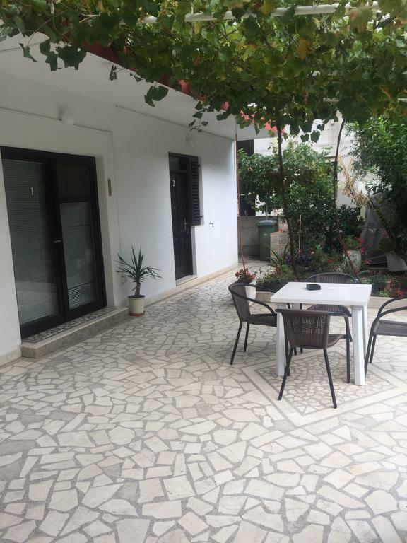 Guest House Bajceta ヘルツェグ・ノヴィ エクステリア 写真