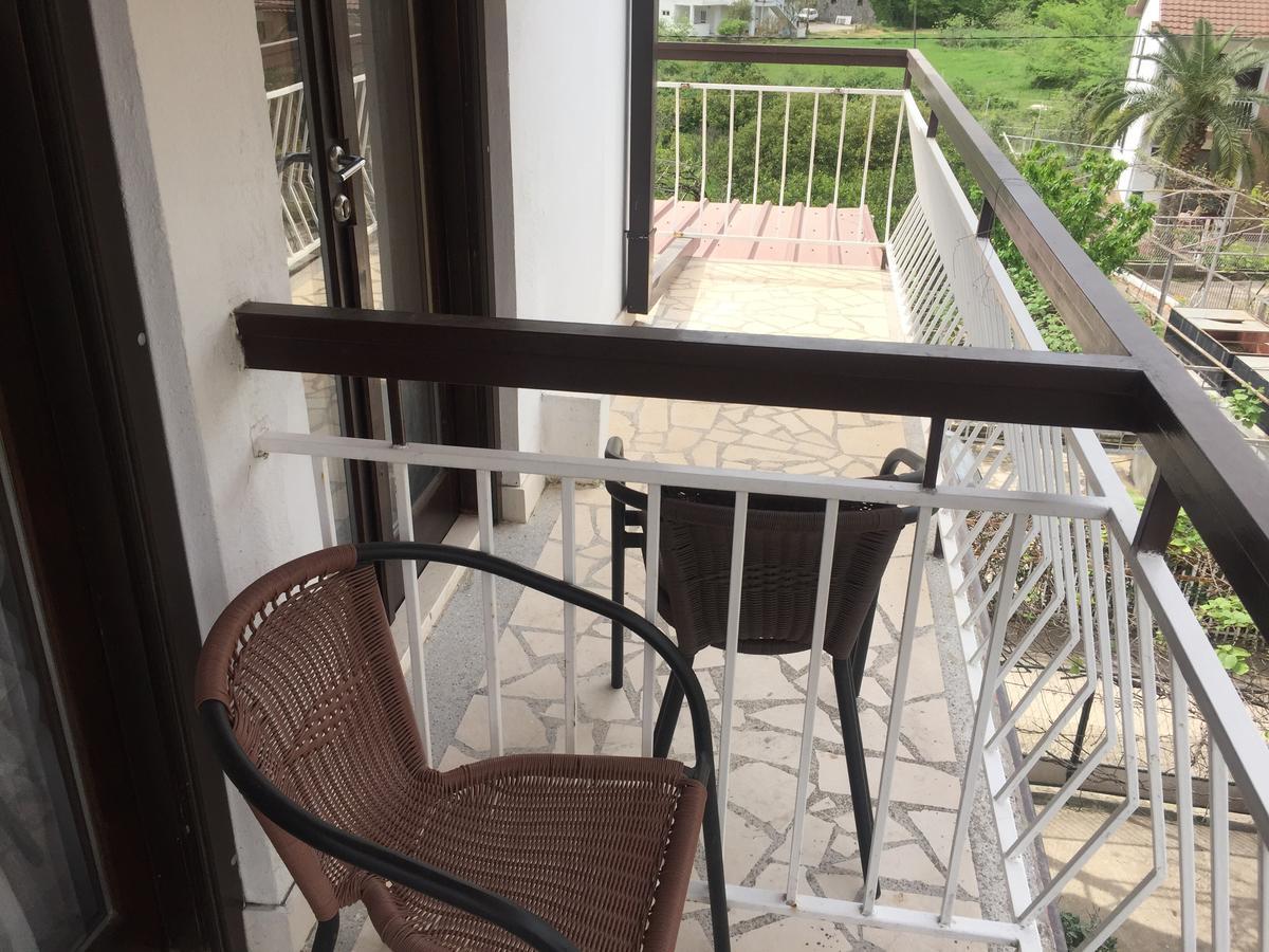 Guest House Bajceta ヘルツェグ・ノヴィ エクステリア 写真