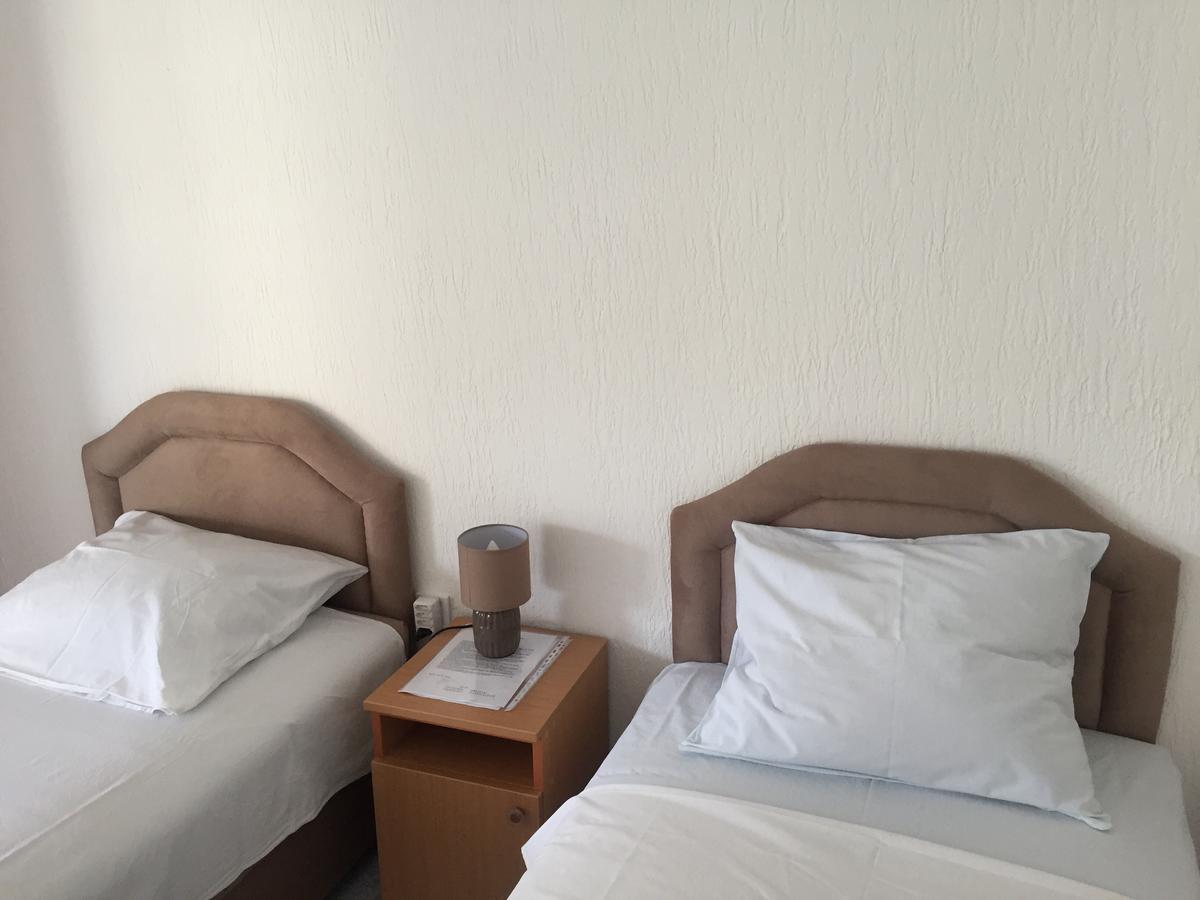 Guest House Bajceta ヘルツェグ・ノヴィ エクステリア 写真